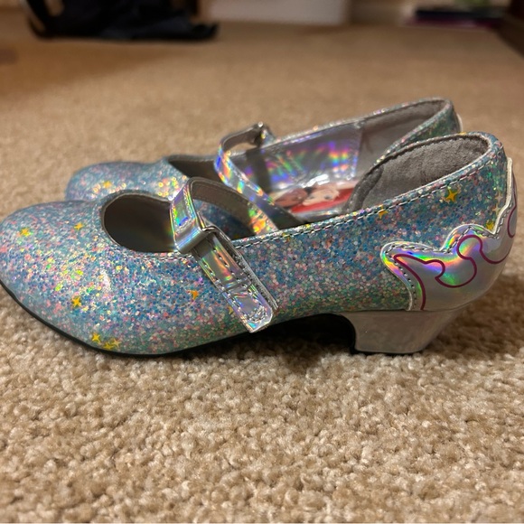Disney Princess Silver Dress Shoes 11 - Picture 2 of 4
